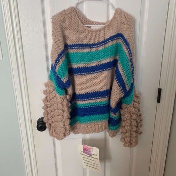 Chicwish chunky knit Pom sweater - Picture 3 of 5